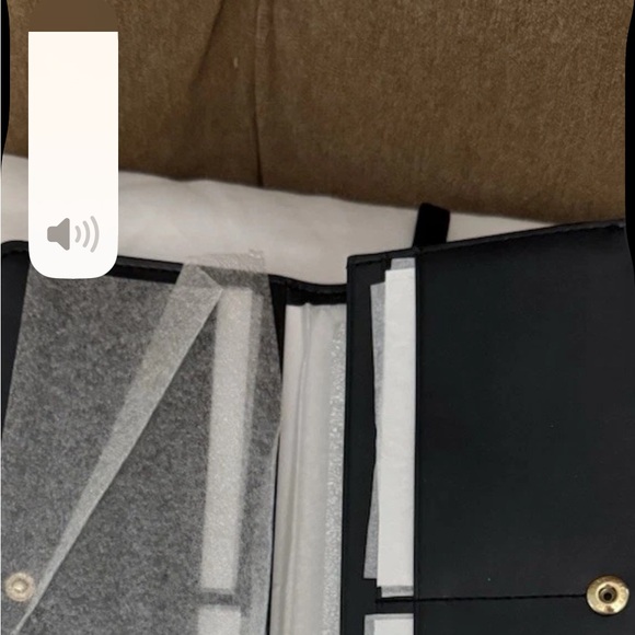 Marc Jacobs Black Wallet - Picture 4 of 5